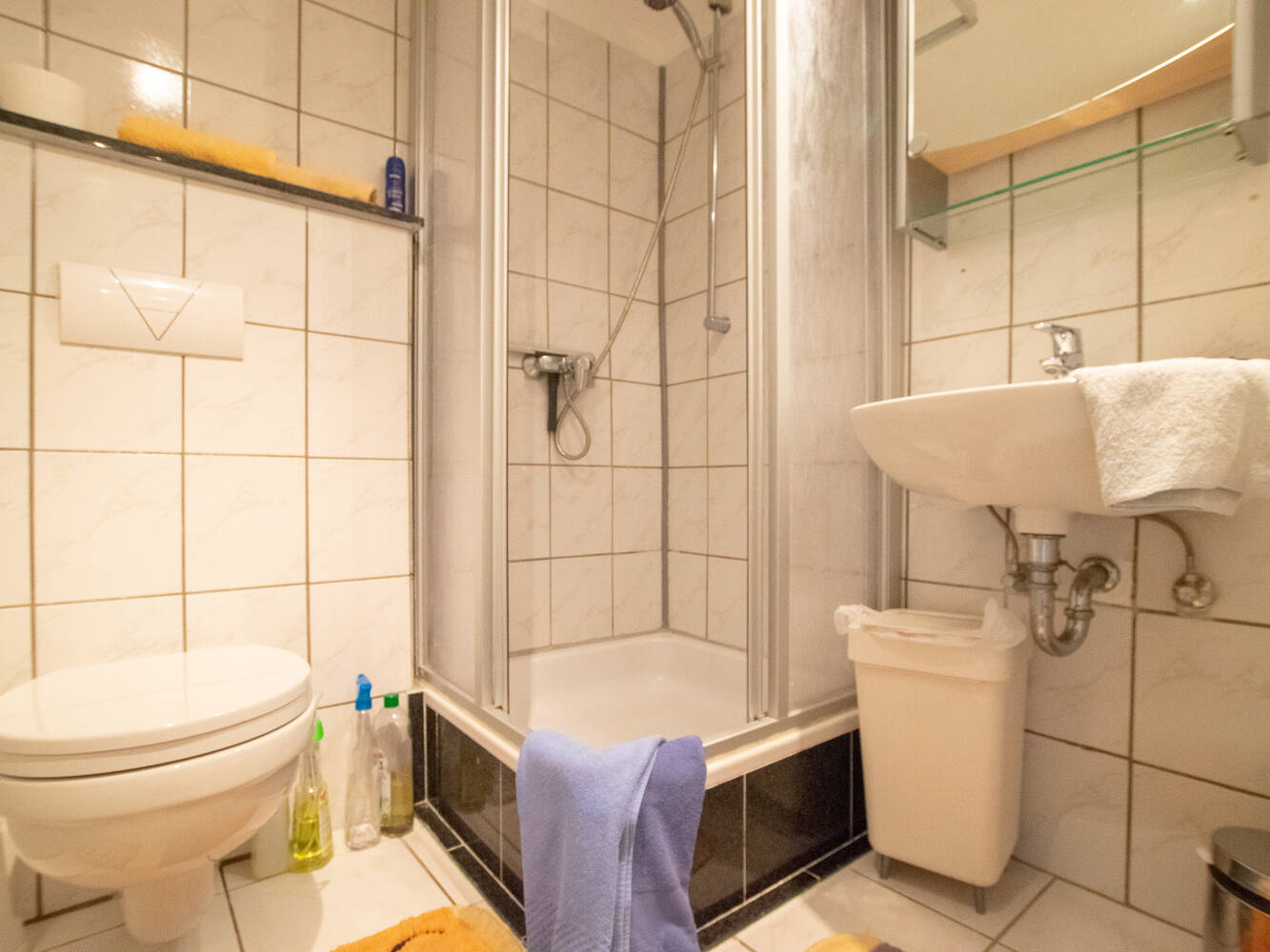 Monteurzimmer, Monteurwohnung, Mieten, Buchen, NRW, 3212e1bb3805d9d11937c3e7c8875bb5a3b90cf7780a2f2abb1375fb596293a5-1,