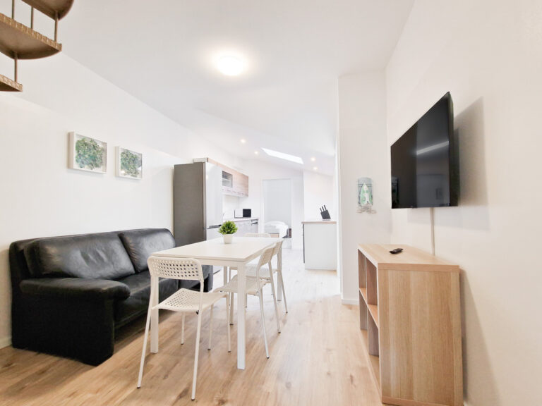 DÜ – 3 Zimmer Maisonette Wohnung im 3.OG