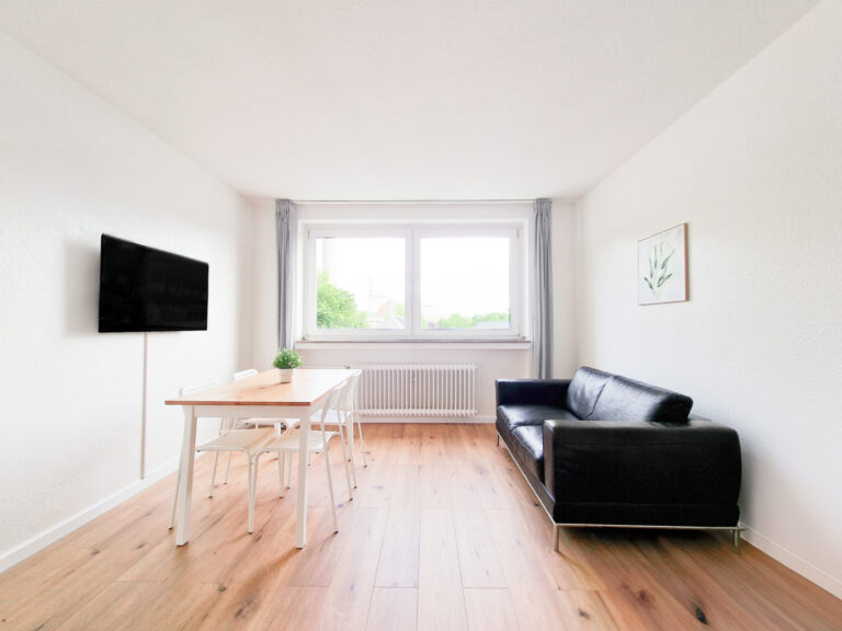 DÜ – 2 Zimmer Wohnung mit Balkon im 3.OG